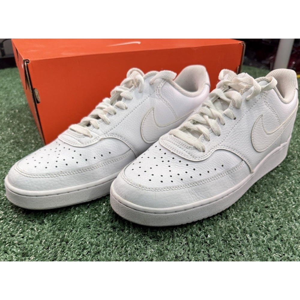 Nike Men's Court Vision Low White Sneakers Shoes Men's 9.5 w/Box